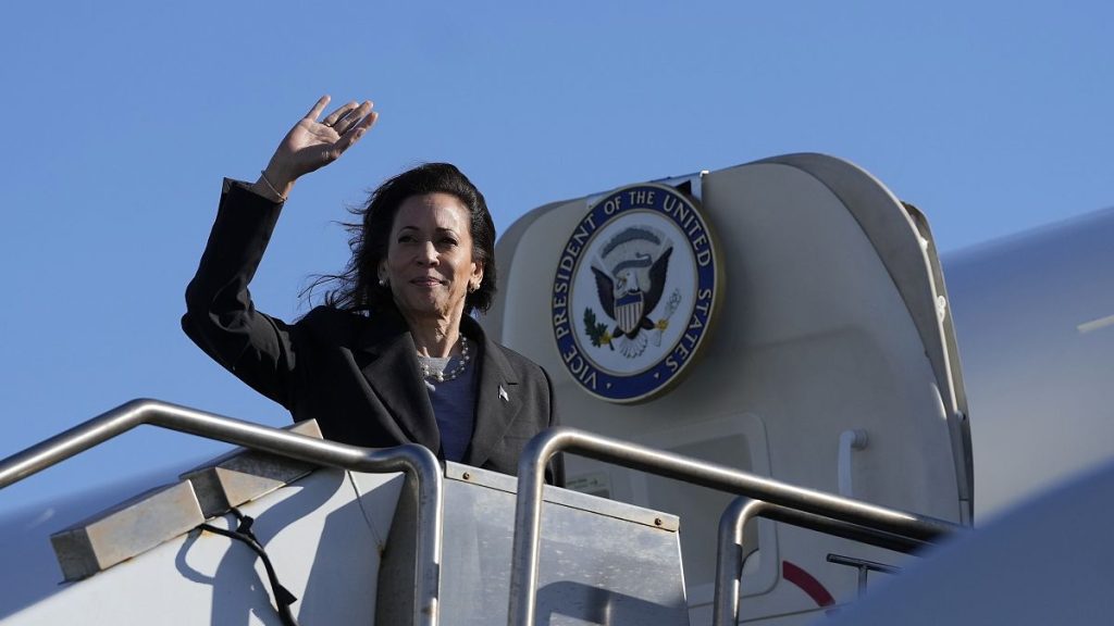 Kamala Harris waving from Air Force One.