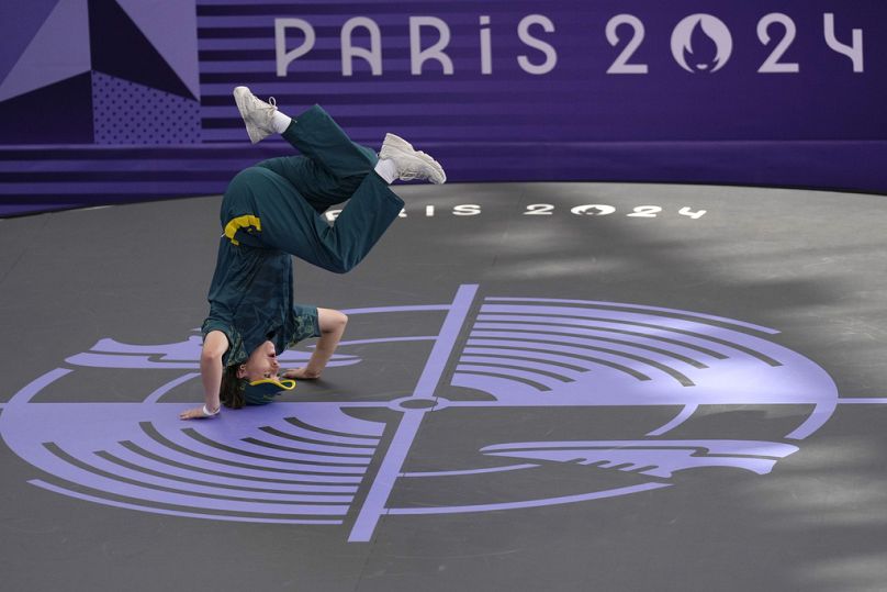 Fichier : L'Australienne Rachael Gunn, connue sous le nom de B-Girl Raygun, participe aux Jeux olympiques d'été de 2024, le vendredi 9 août 2024, à Paris, France 