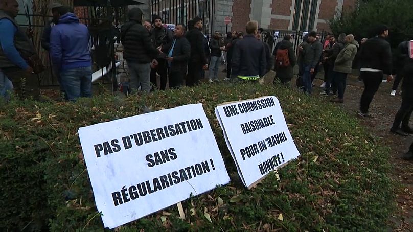 Jeudi, les chauffeurs de covoiturage ont paralysé la circulation à Bruxelles alors qu'ils protestaient contre la hausse des commissions et la concurrence.