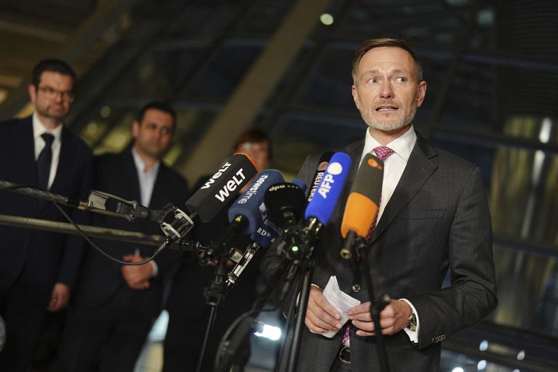 Le ministre fédéral des Finances Christian Lindner fait une déclaration à la presse suite à sa révocation par le Chancelier fédéral à Berlin, le mercredi 6 novembre 2024.