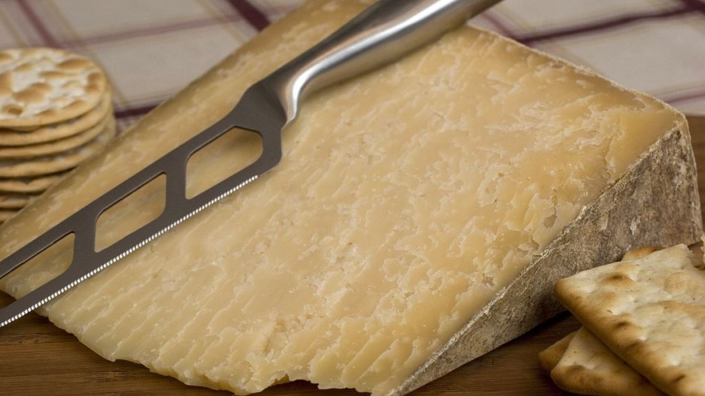 The 2024 Great British Cheese Heist: More than €360,000 worth of cheddar is missing.