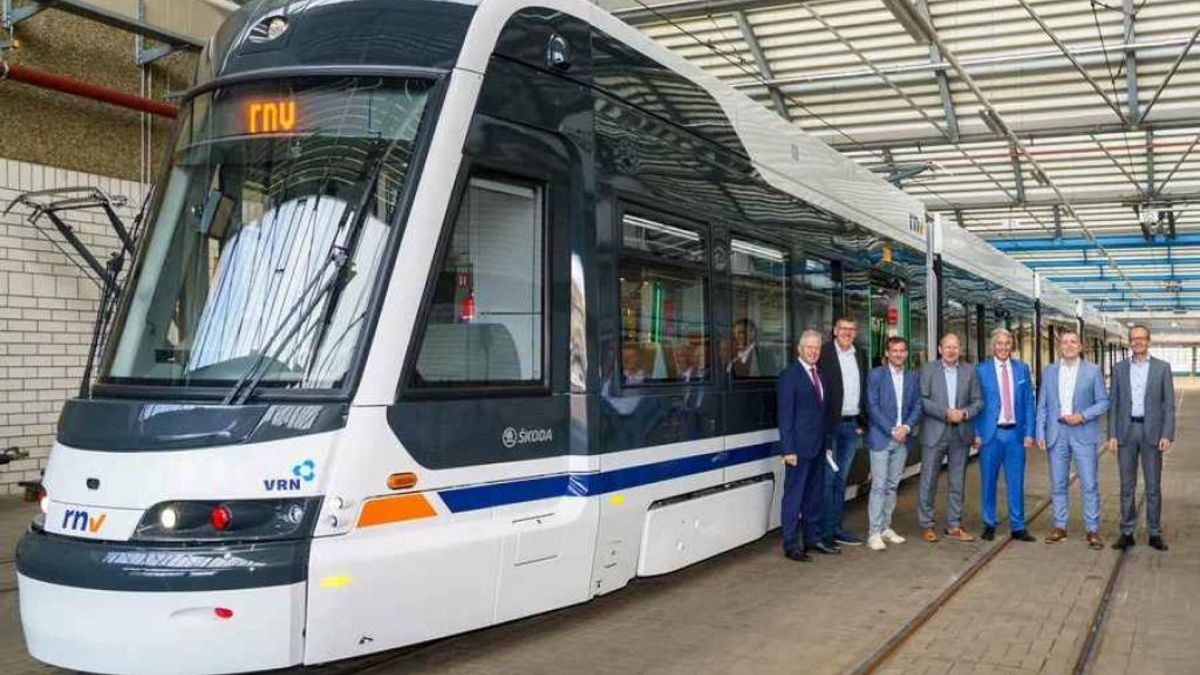 The new tram presented at a RNV depot.