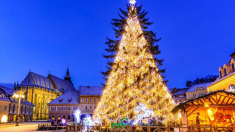 Marché de Noël de Brasov la nuit, Roumanie