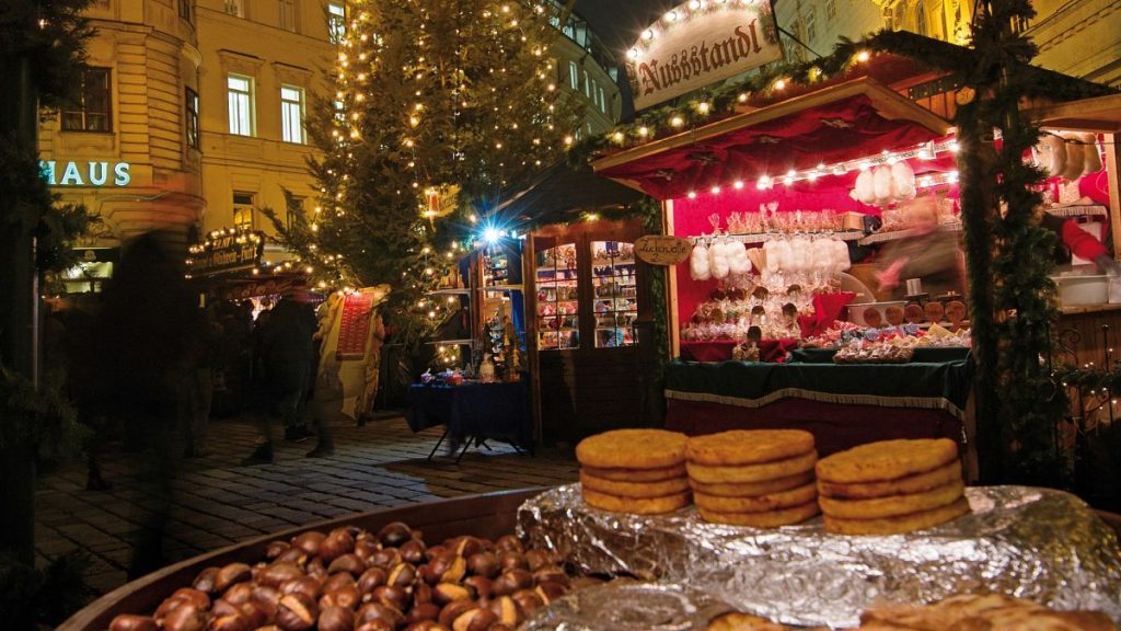 Bundles of delicious treats at the old Viennese Christmas market