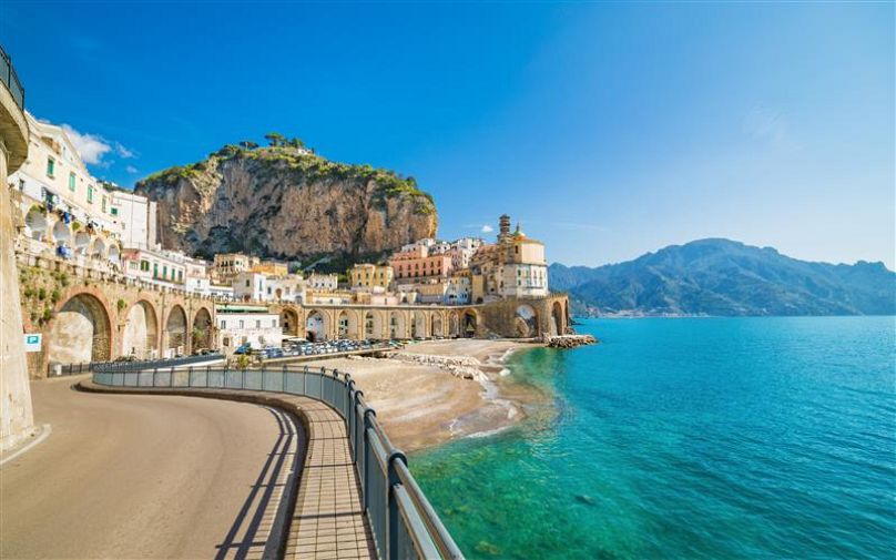 Petite ville d'Atrani sur la côte amalfitaine, province de Salerne, région Campanie en Italie