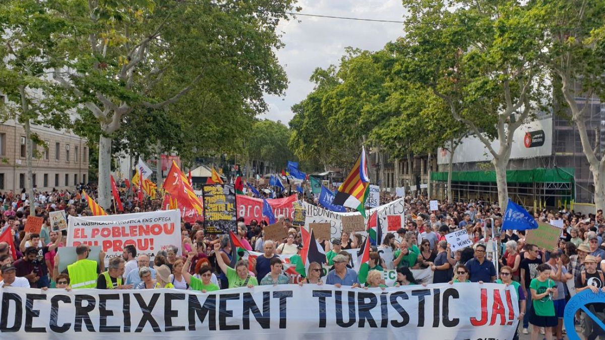 Barcelona residents protest against overtourism