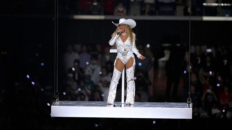 Beyoncé se produit à la mi-temps d'un match de football de la NFL entre les Texans de Houston et les Ravens de Baltimore - 25 décembre 2024