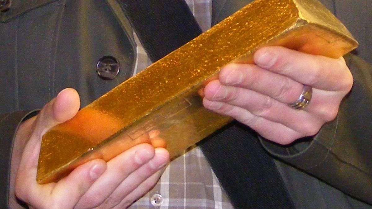 File picture of a gold bullion weighing 12.5kg, owned by the Polish National Bank