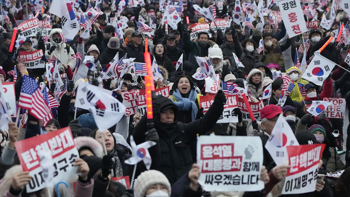 Supporters of South Korean President Yoon Suk Yeol attend a rally to oppose his impeachment near the presidential residence in Seoul, 6 January, 2025