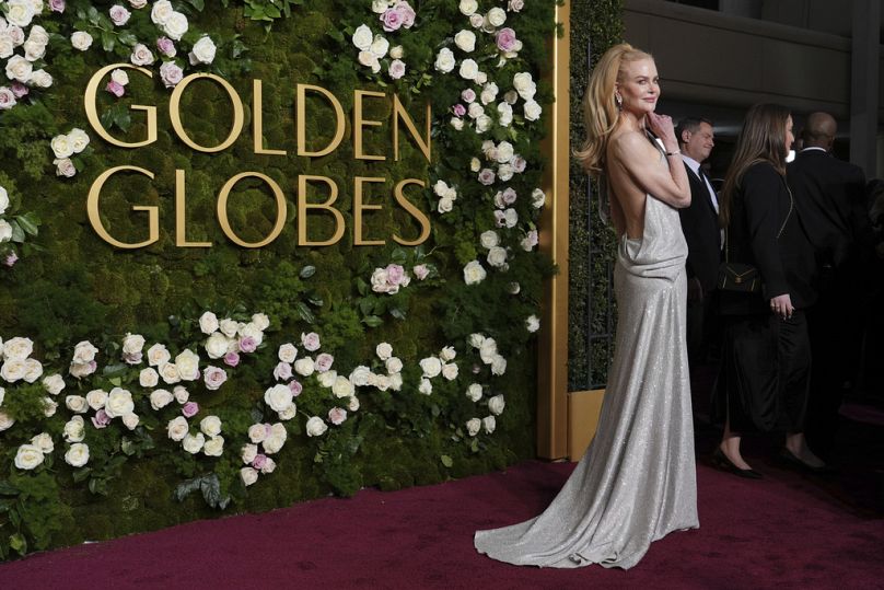 La star de « Babygirl » Nicole Kidman brillait dans une robe argentée scintillante.