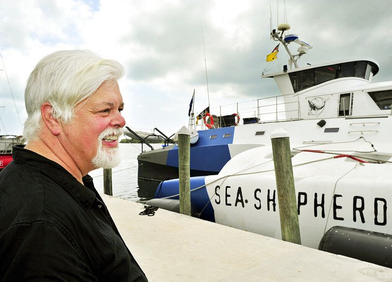 Watson vu avec son navire le « Brigitte Bardot » lors d'une visite à Key West, en Floride, en 2014