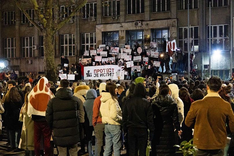 Manifestations dans une université serbe.