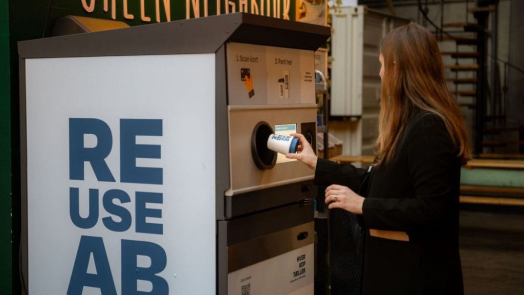 fter a year, people are now recycling coffee cups in bulk in this Danish city.