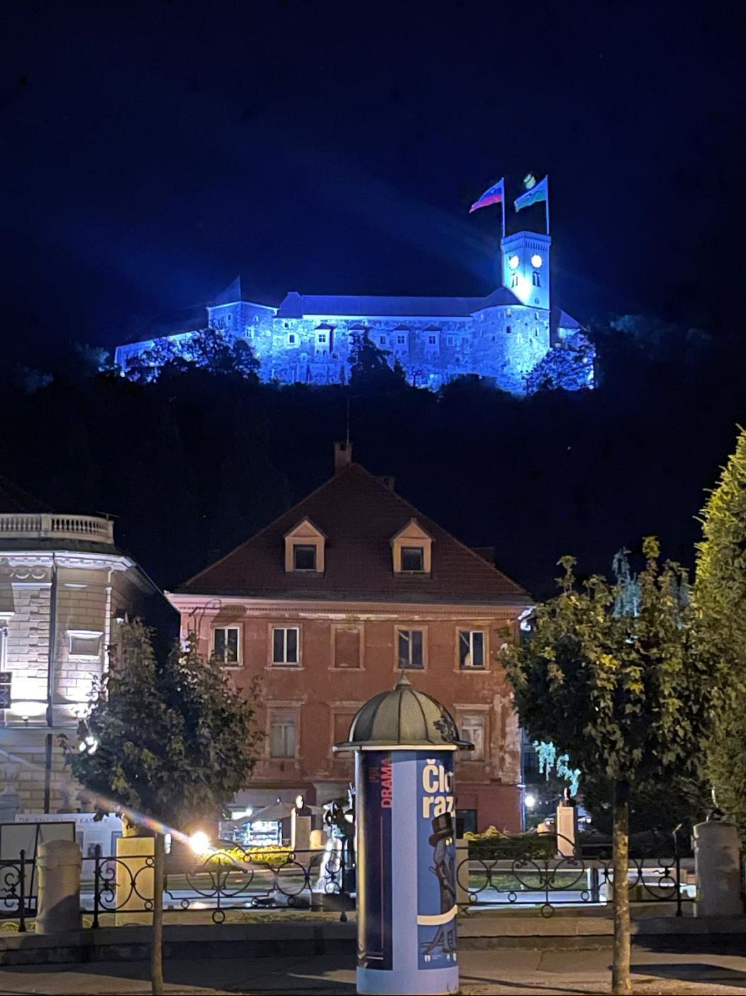 Night falls over Ljubljana Castle and its Archer's Tower