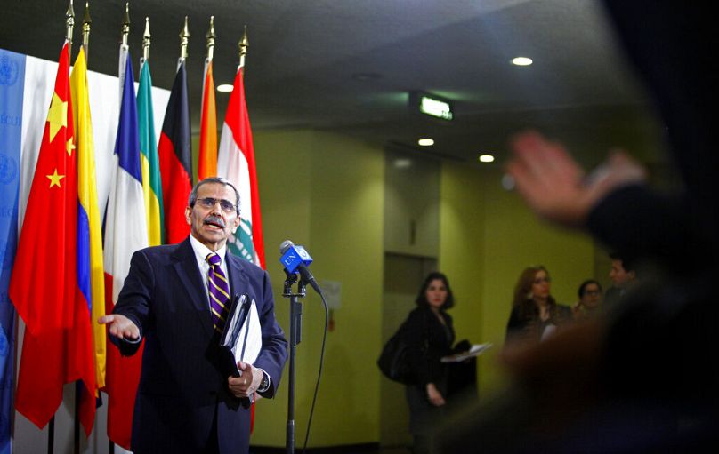 L'ambassadeur du Liban auprès des Nations Unies, Nawaf Salam, s'exprime lors d'un point de presse au siège de l'ONU, le mardi 15 mars 2011.