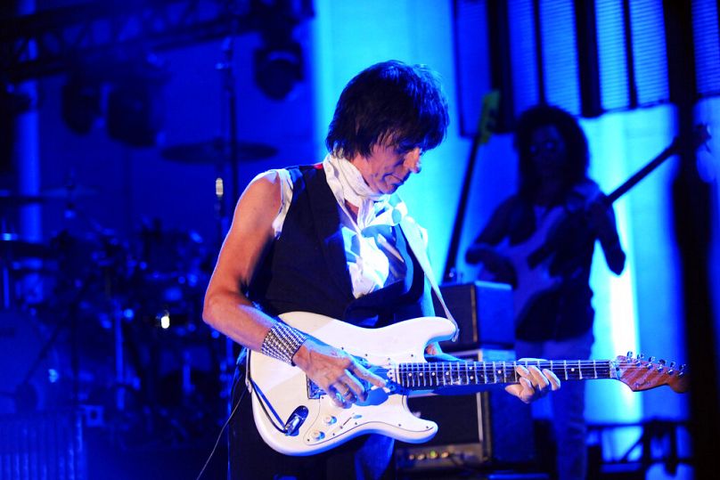 Jeff Beck se produit au Chastain Park Amphitheatre le vendredi 4 octobre 2013, à Atlanta.