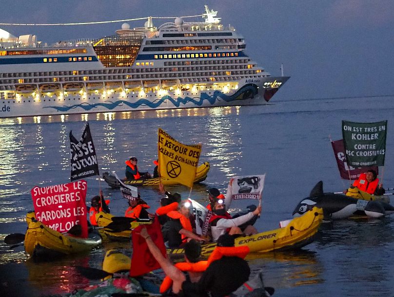 Les manifestants de Stop Croisières ont bloqué le port de Marseille l'année dernière.