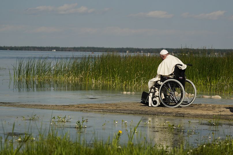 Le pape François visite le Lac Ste. Lieu de pèlerinage d'Anne en Alberta, Canada, le 26 juillet 2022.