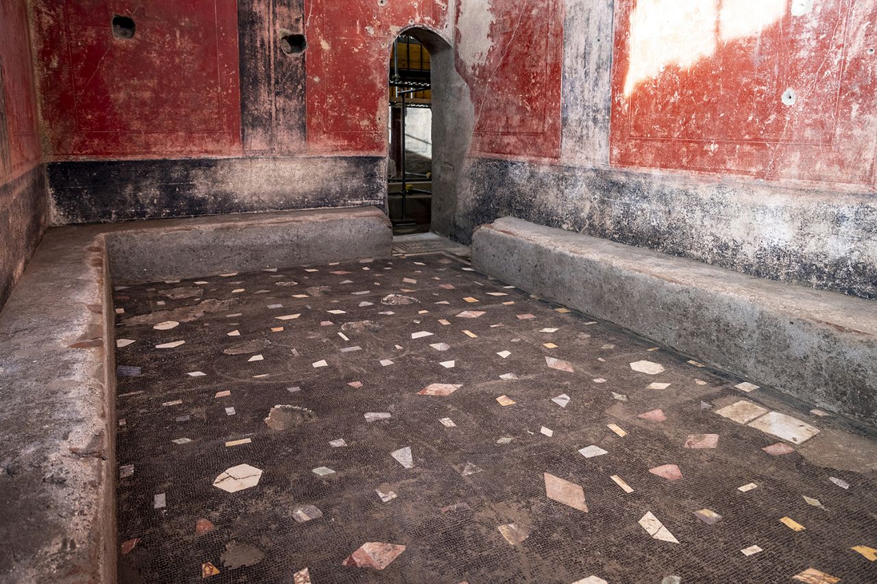   L'apodyterium (vestiaire) découvert dans les bains romains.