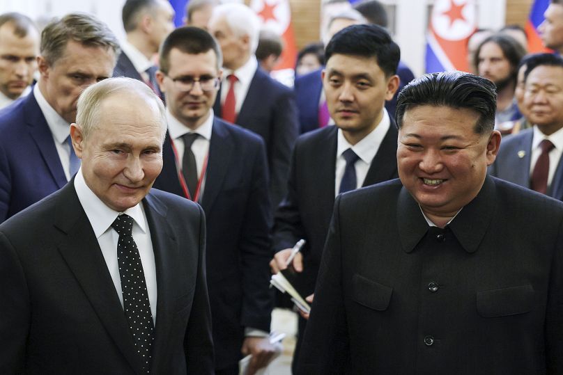 Le président russe Vladimir Poutine et le dirigeant nord-coréen Kim Jong Un à Pyongyang, le 19 juin 2024.