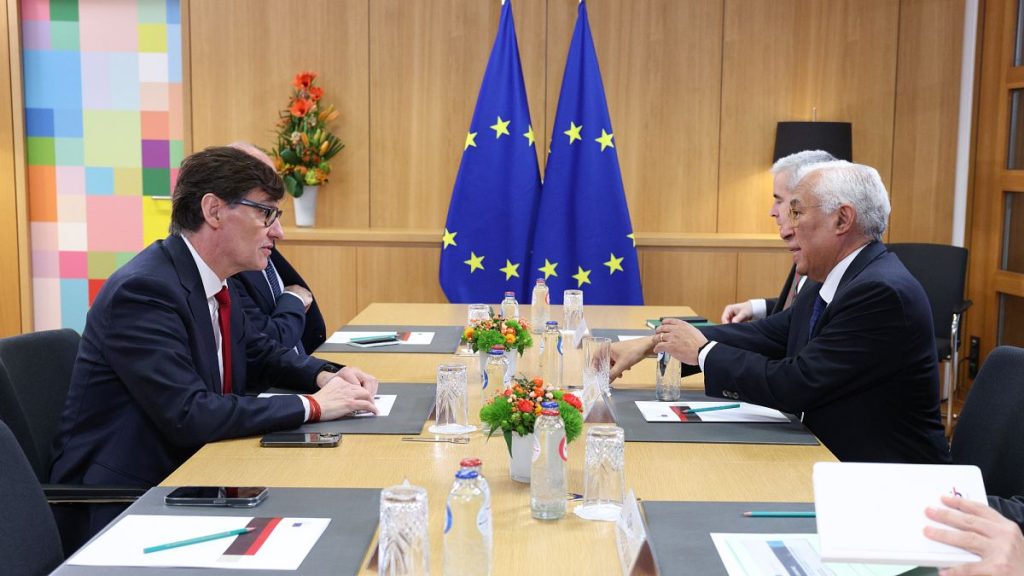 Catalan president Salvador Illa and the president of the European Council, António Costa, during a meeting.