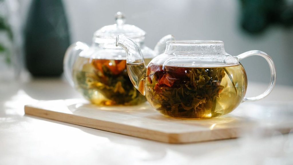 Tea leaves would act as a filter removing potentially harmful heavy metals like lead from water, according to a new study.