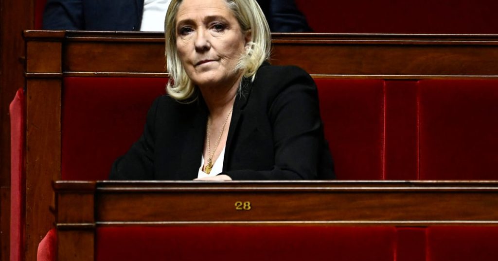 Partager le parapluie nucléaire de la France? Pas question, dit Le Pen